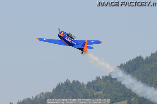 2011-07-01 Zeltweg Airpower 0585 North American SNJ-5 Texan - Red Bull